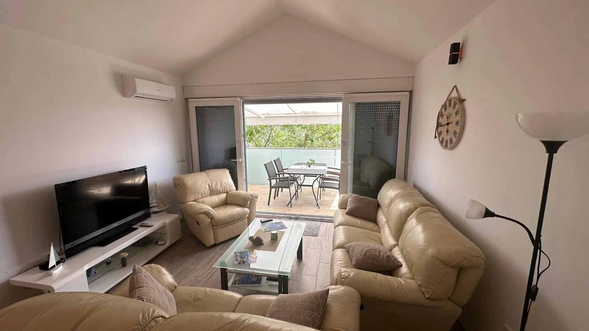 Harmony Vir Luxurioes Ausgestattete Ferienwohnung Mit 65M2 Apartment